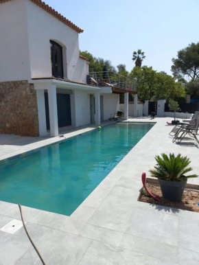 Appartement au calme avec piscine et terrasse